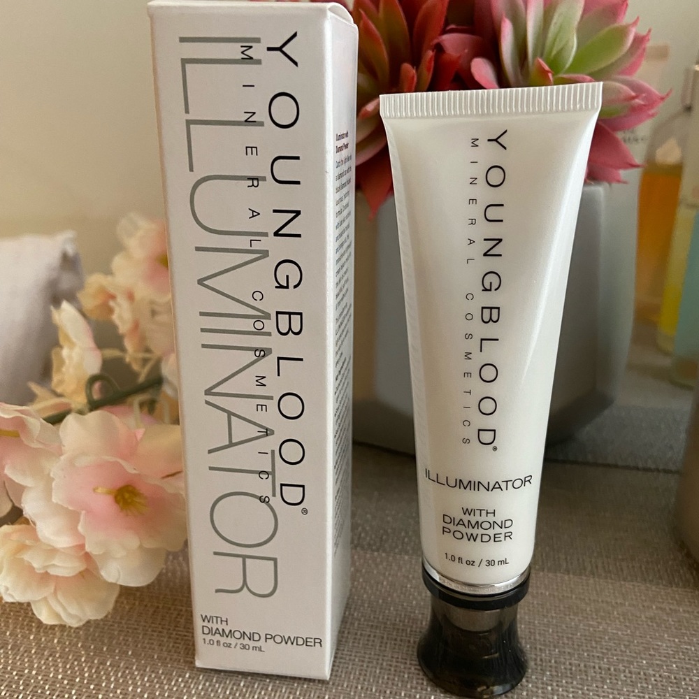 Mineral Cosmetics ✨ Youngblood Illuminator ✨ with Diamond powder. 30 ml